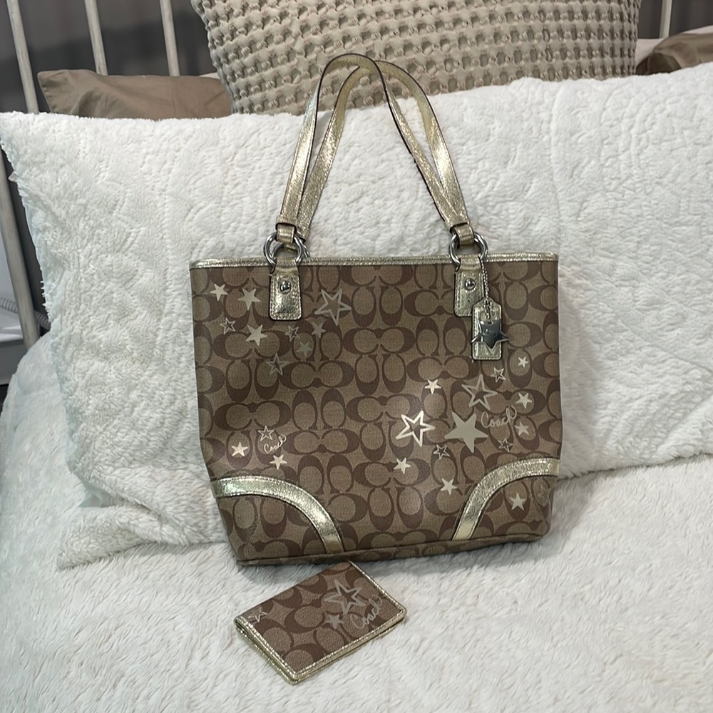 Coach purse and wallet